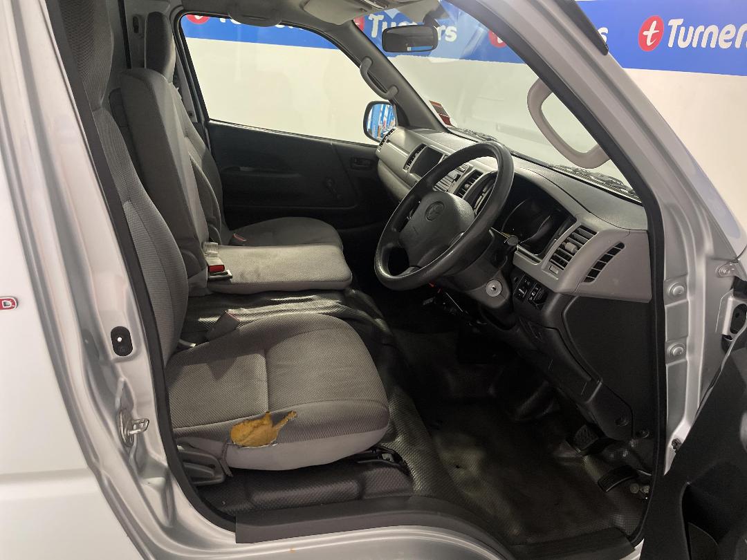 Photo '14' of Toyota Hiace Tdzx