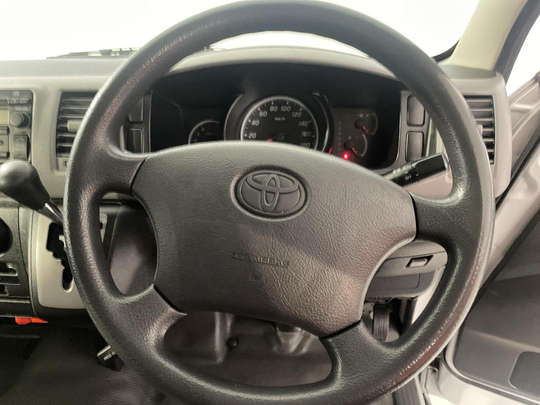 Photo '22' of Toyota Hiace Tdzx