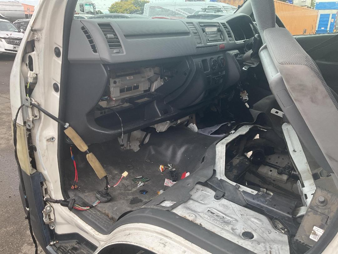 Photo '11' of Toyota Hiace ZL Photo '11' of Toyota Hiace ZL