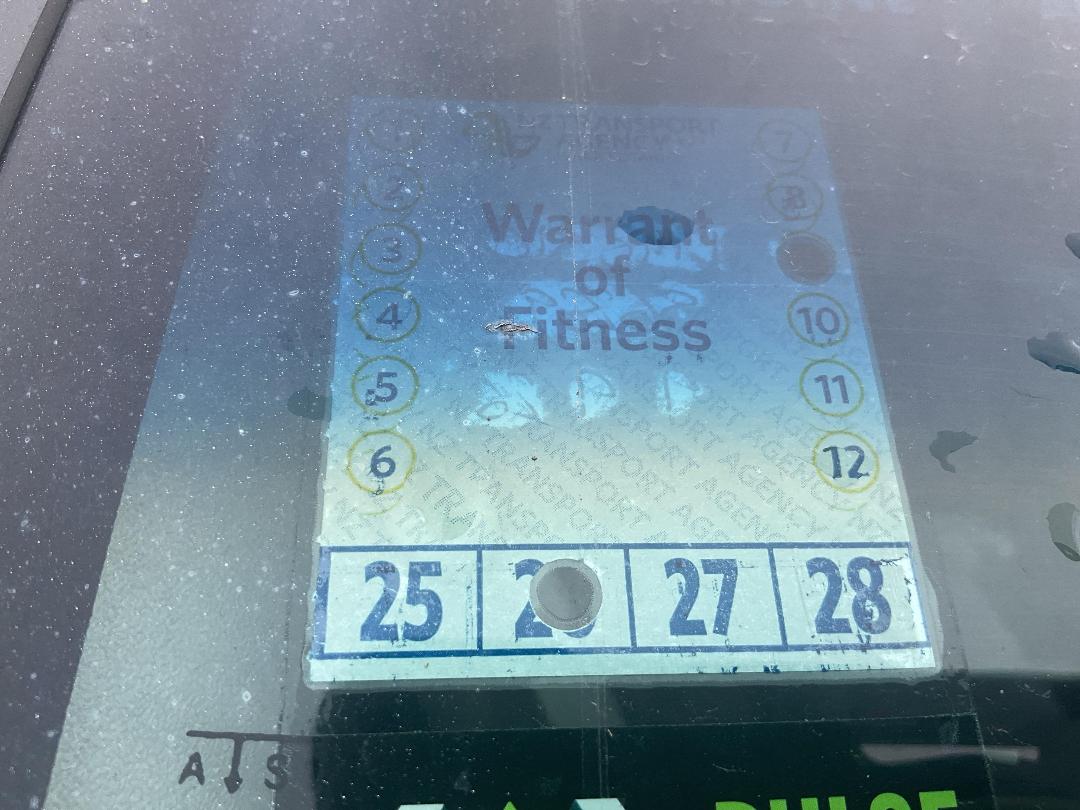 Photo '16' of Toyota Hiace ZL Photo '16' of Toyota Hiace ZL