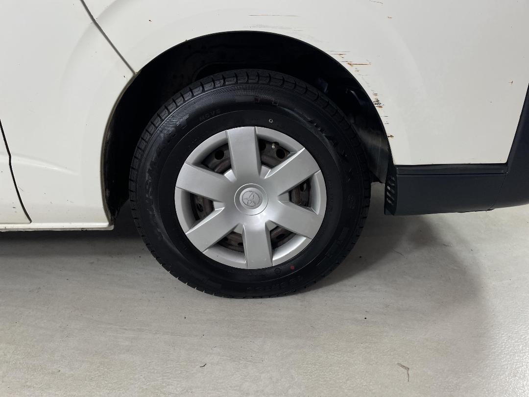 Photo '9' of Toyota Hiace Photo '9' of Toyota Hiace