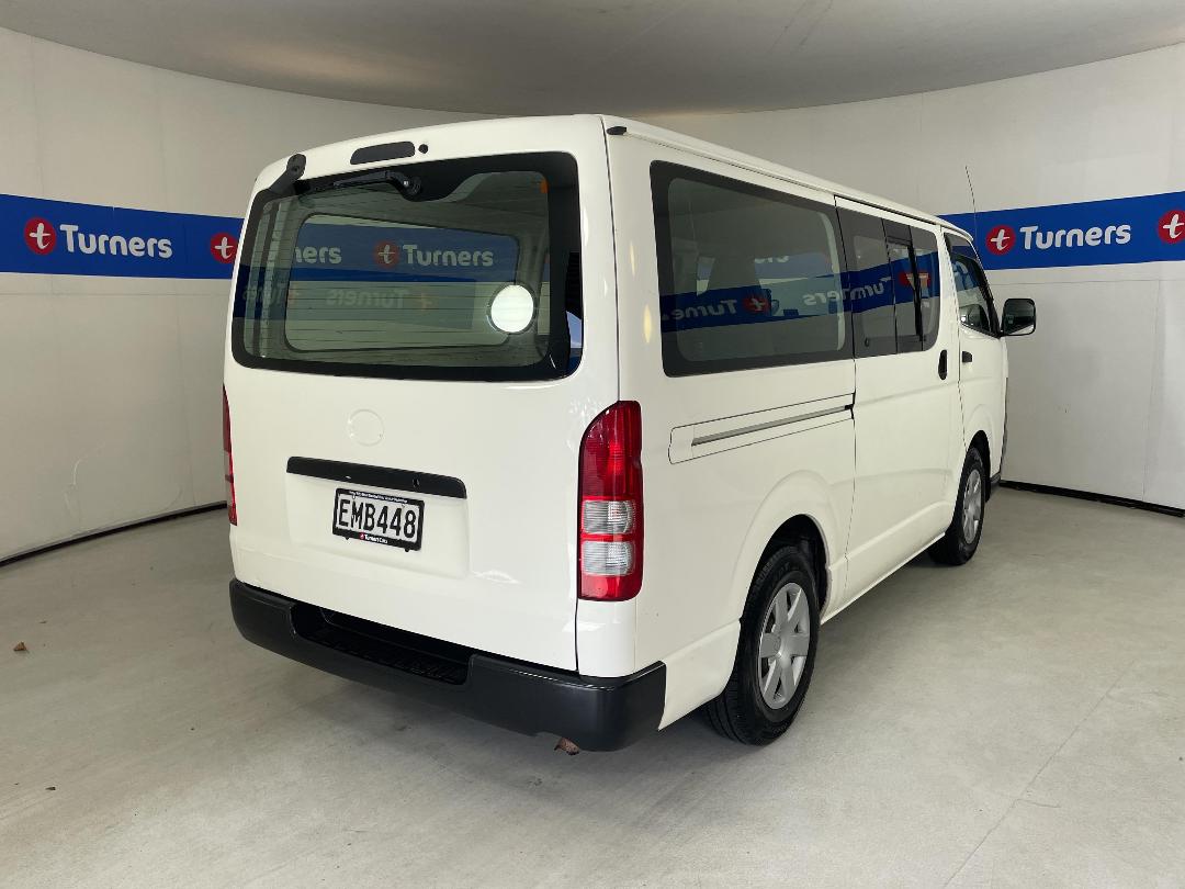 Photo '7' of Toyota Hiace Photo '7' of Toyota Hiace