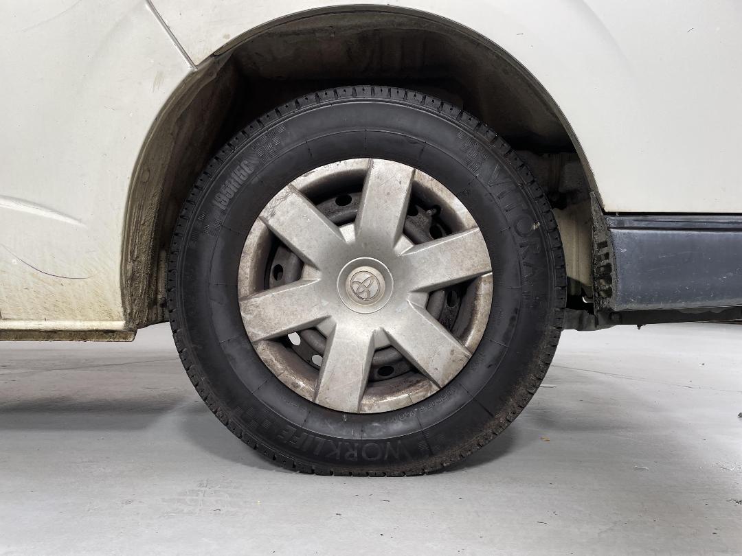 Photo '9' of Toyota Hiace