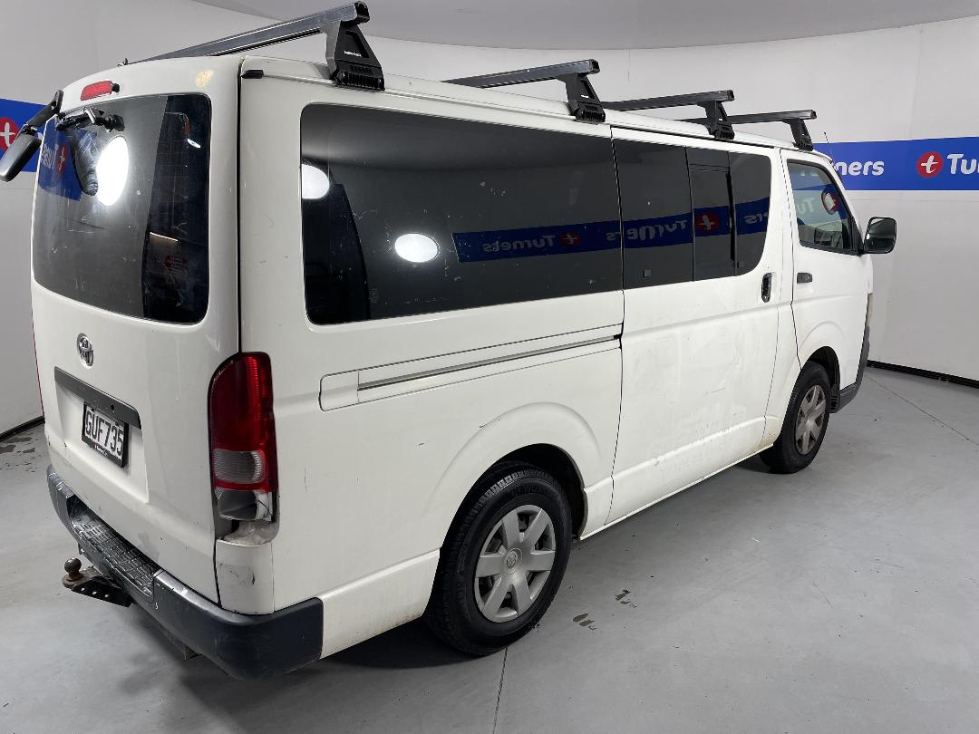 Photo '7' of Toyota Hiace