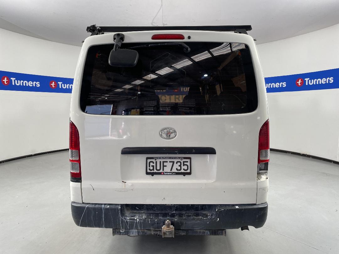 Photo '6' of Toyota Hiace