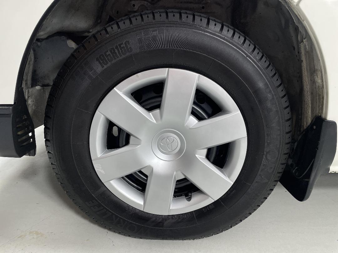 Photo '10' of Toyota Hiace Photo '10' of Toyota Hiace