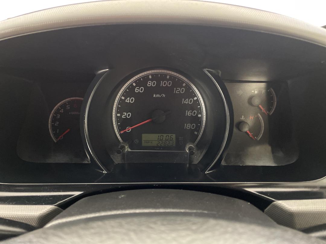 Photo '20' of Toyota Hiace Photo '20' of Toyota Hiace