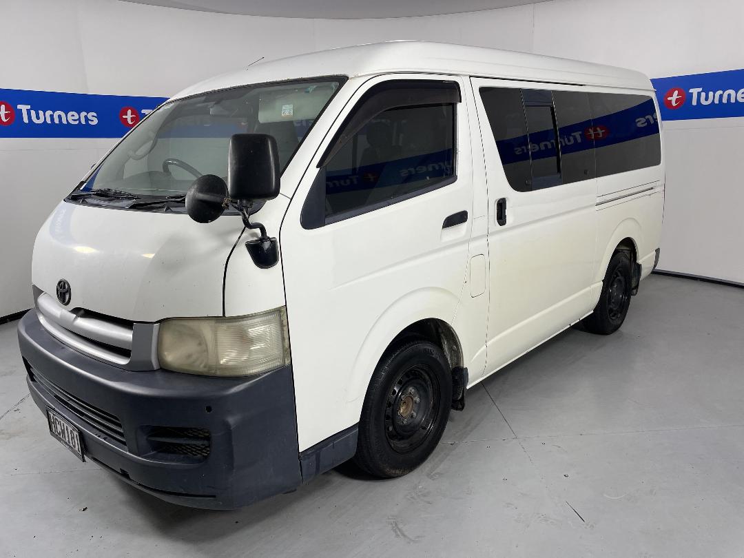Photo '4' of Toyota Hiace
