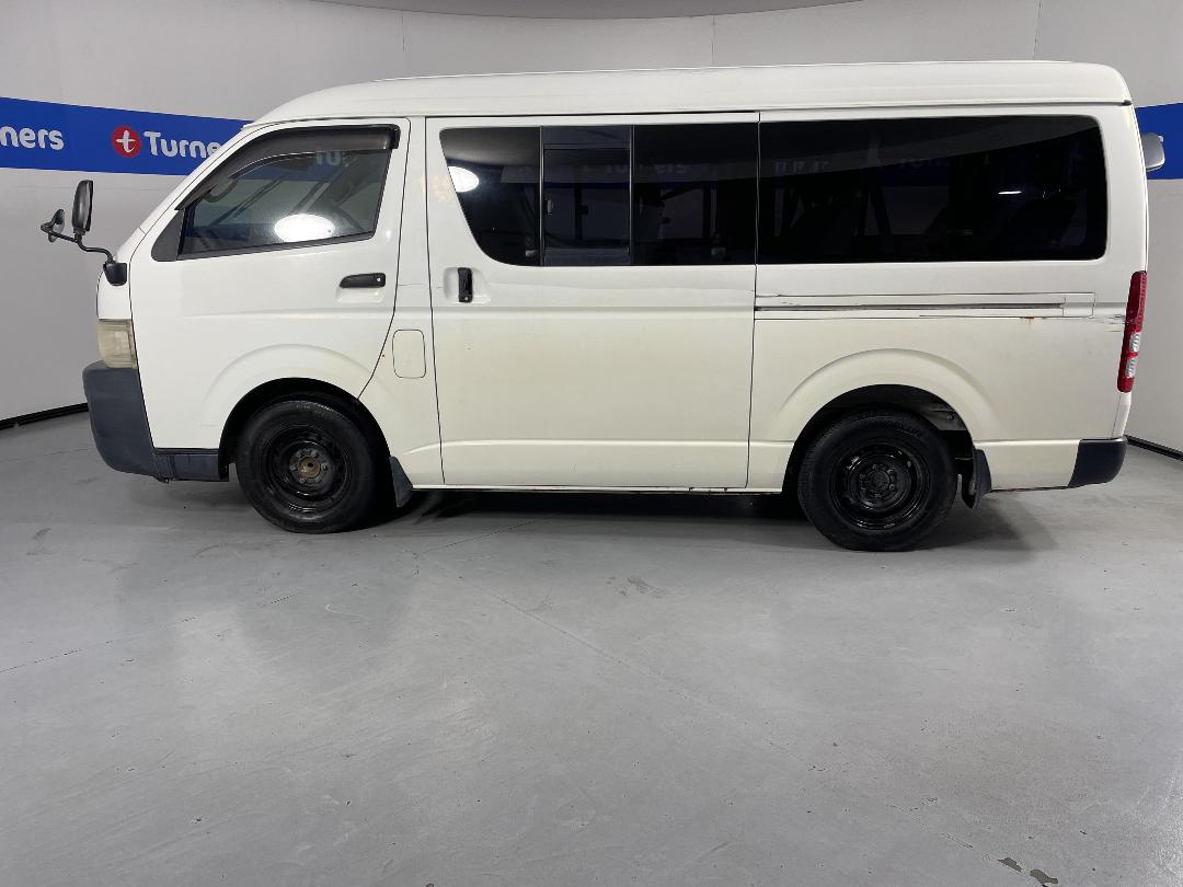 Photo '23' of Toyota Hiace