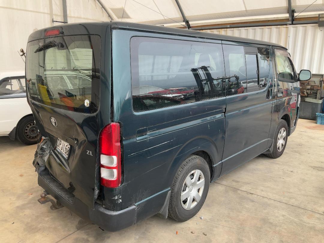 Photo '6' of Toyota Hiace ZL