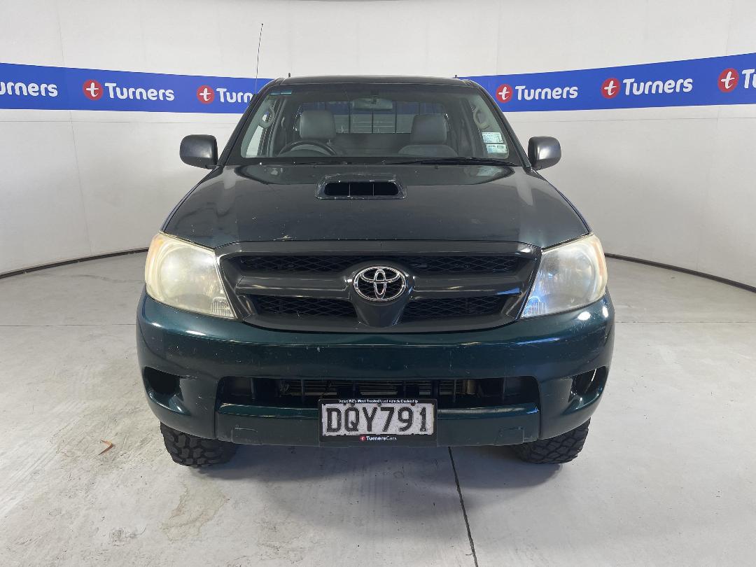 Photo '2' of Toyota Hilux