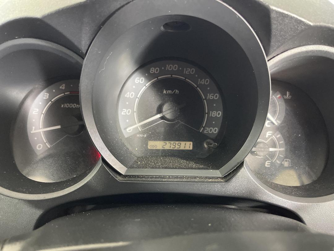 Photo '21' of Toyota Hilux