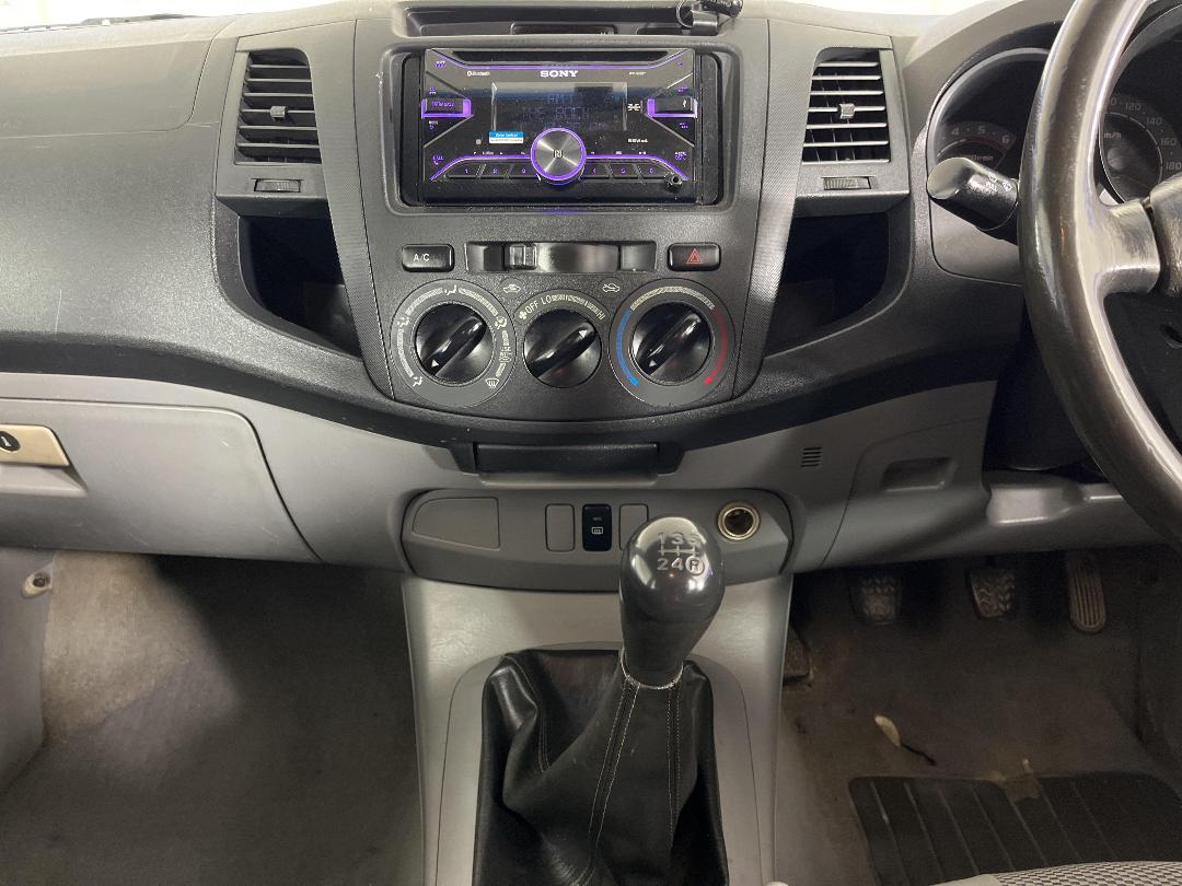 Photo '18' of Toyota Hilux