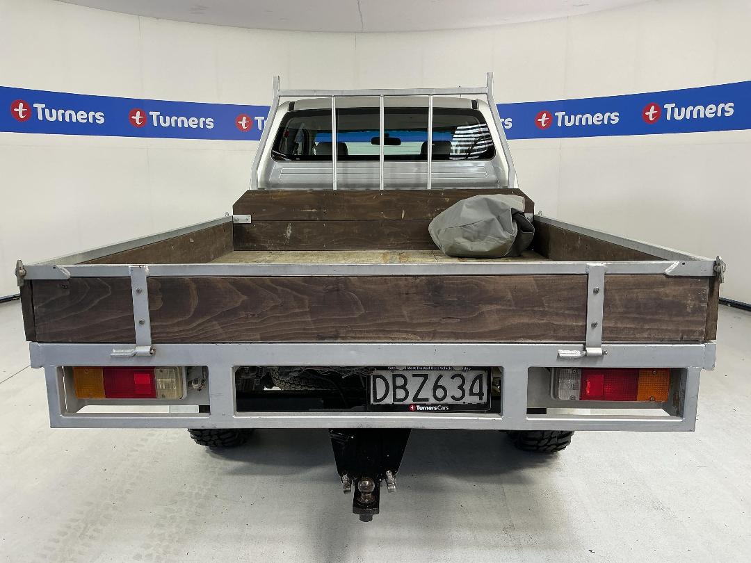 Photo '6' of Toyota Hilux