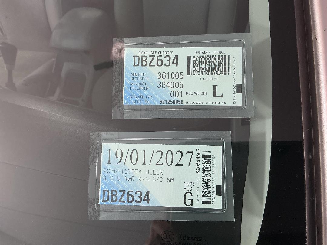 Photo '24' of Toyota Hilux