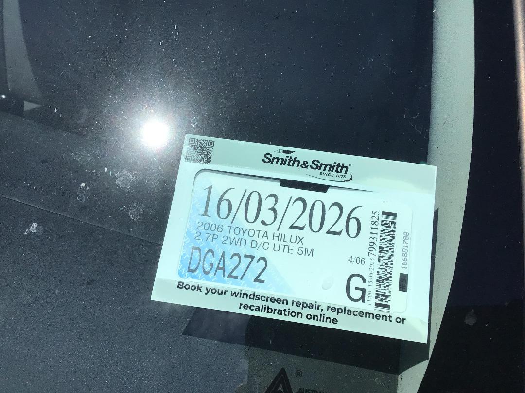 Photo '7' of Toyota Hilux D/C Photo '7' of Toyota Hilux D/C