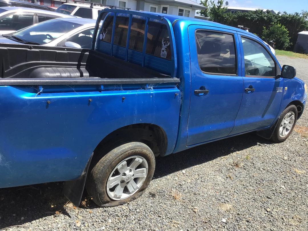 Photo '4' of Toyota Hilux D/C Photo '4' of Toyota Hilux D/C