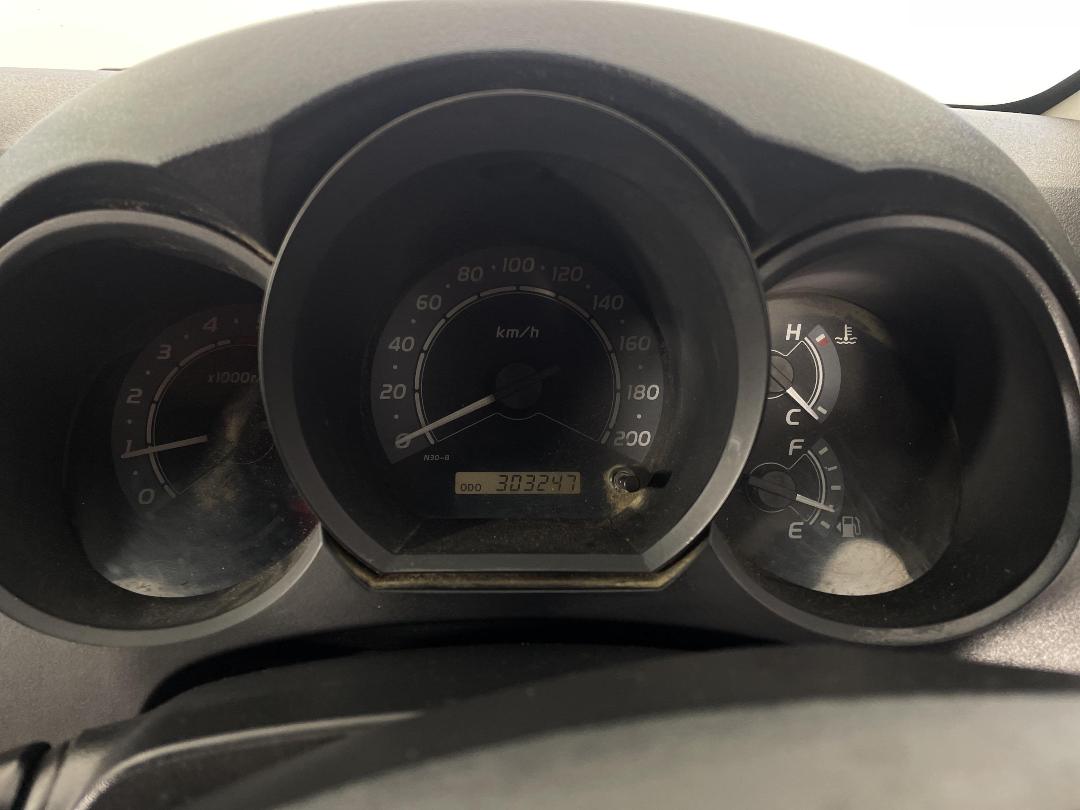 Photo '20' of Toyota Hilux