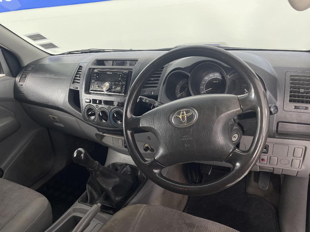 Photo '17' of Toyota Hilux