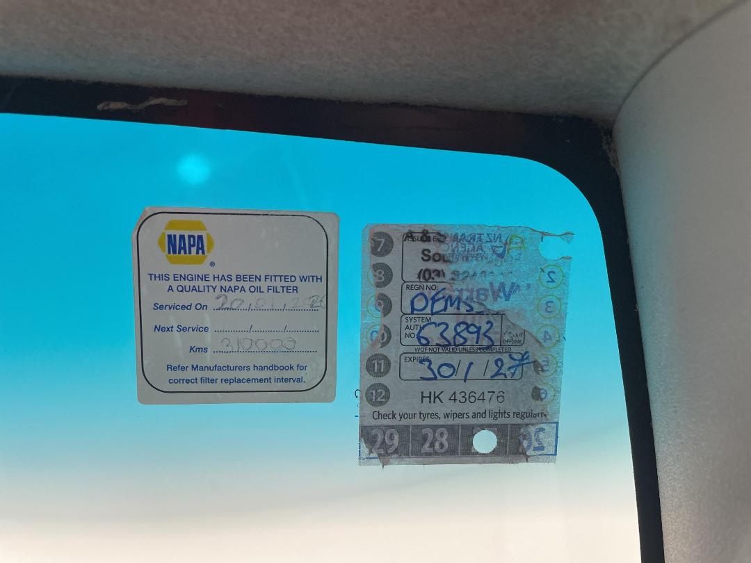 Photo '23' of Toyota Hilux