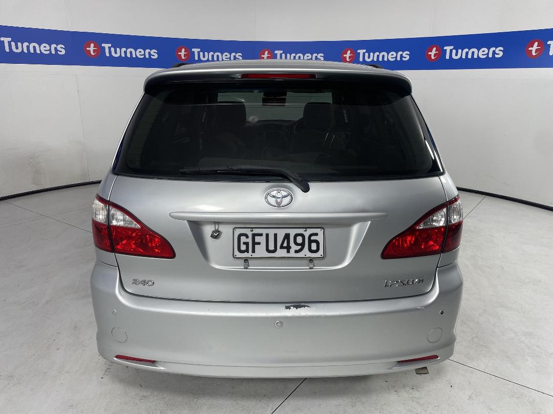 Photo '9' of Toyota Ipsum