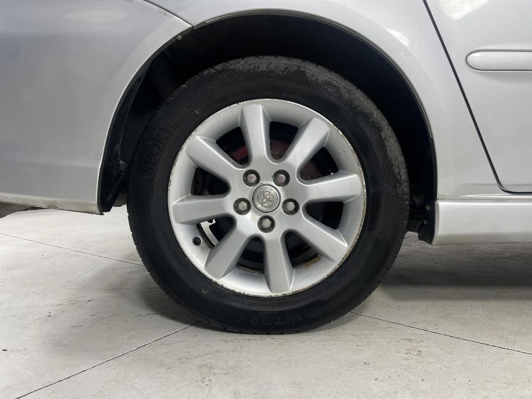 Photo '8' of Toyota Ipsum