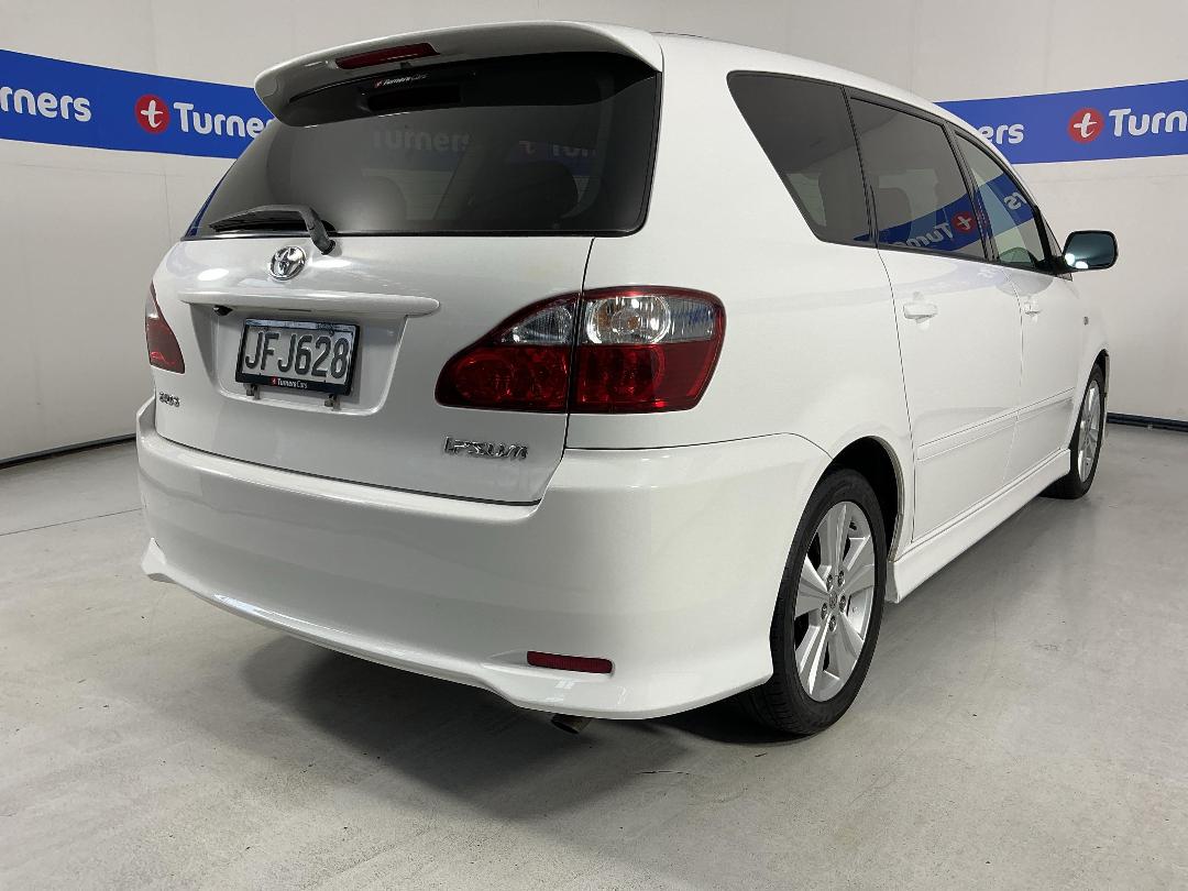 Photo '7' of Toyota Ipsum