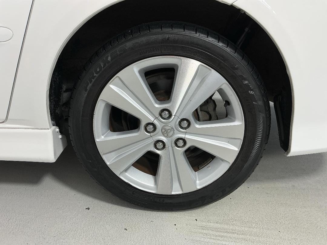 Photo '11' of Toyota Ipsum