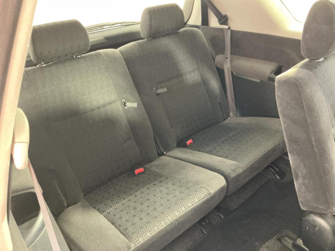 Photo '23' of Toyota Ipsum