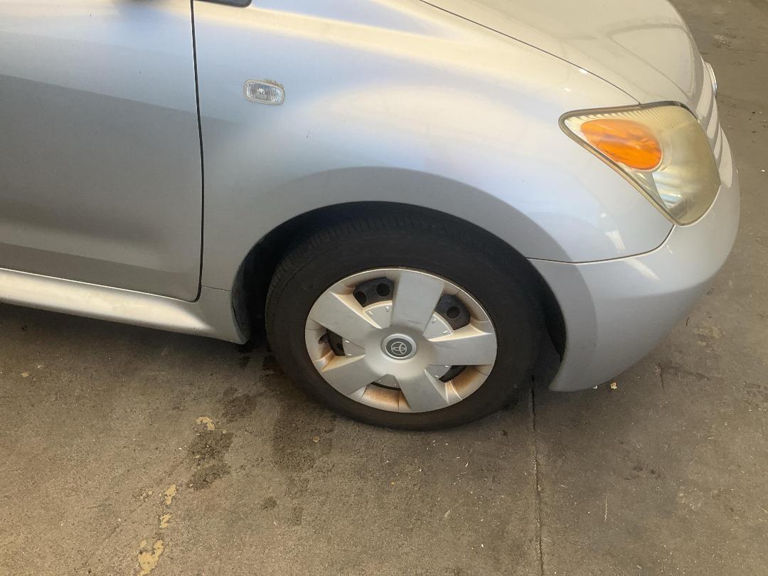 Photo '2' of Toyota IST Photo '2' of Toyota IST