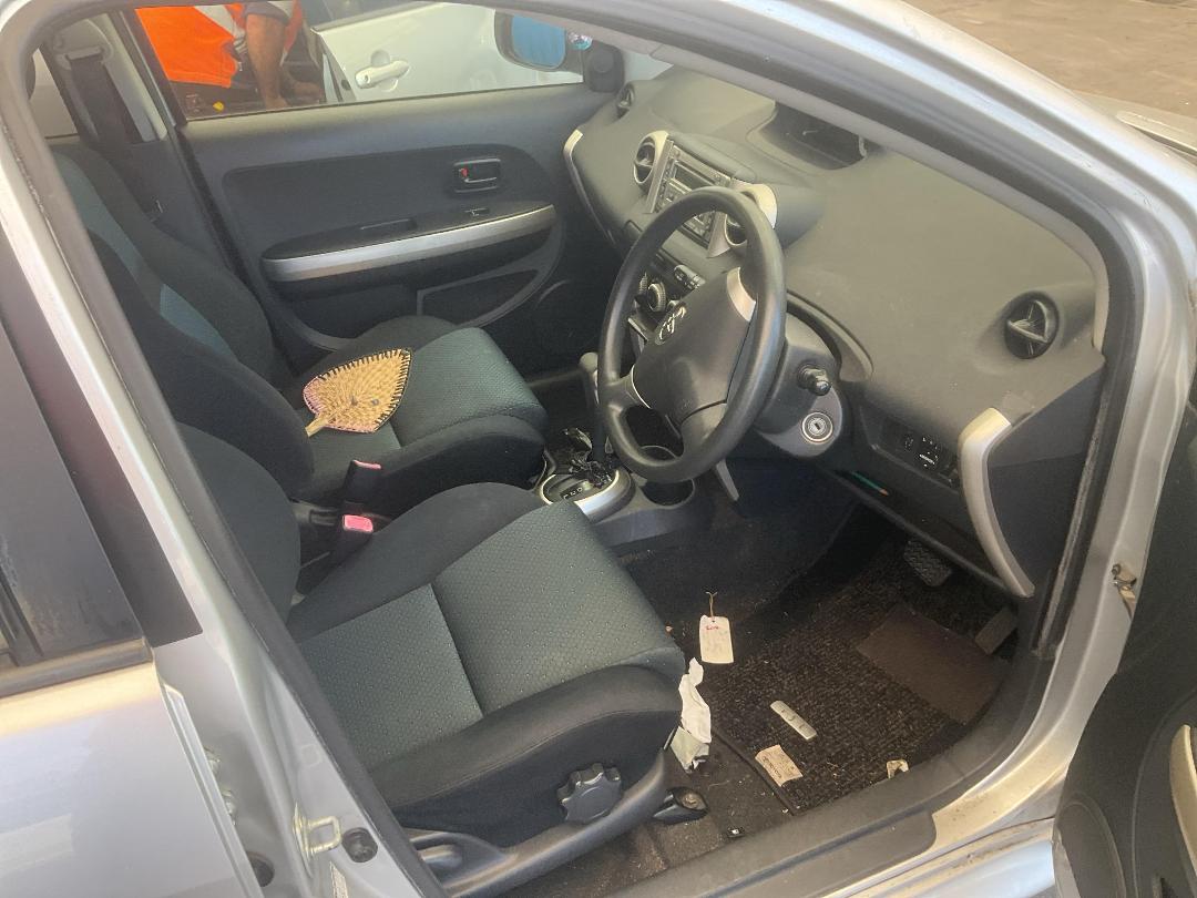 Photo '18' of Toyota IST Photo '18' of Toyota IST