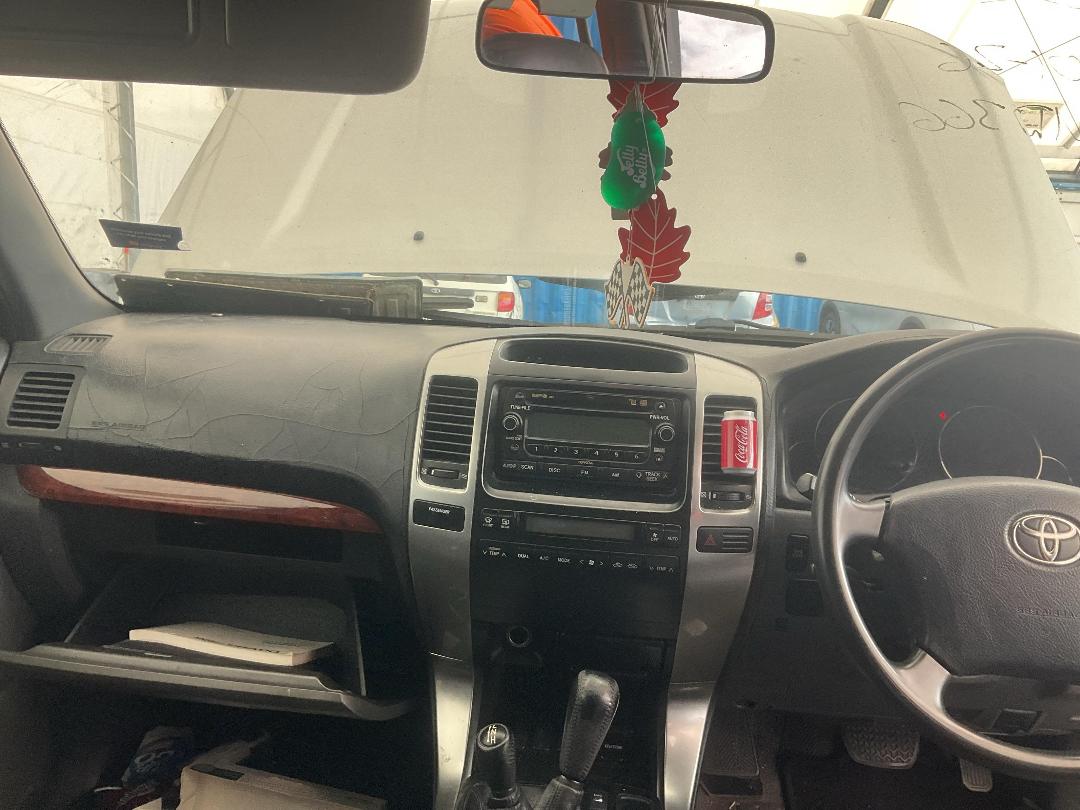 Photo '25' of Toyota Landcruiser Prado T VX W5 Photo '25' of Toyota Landcruiser Prado T VX W5