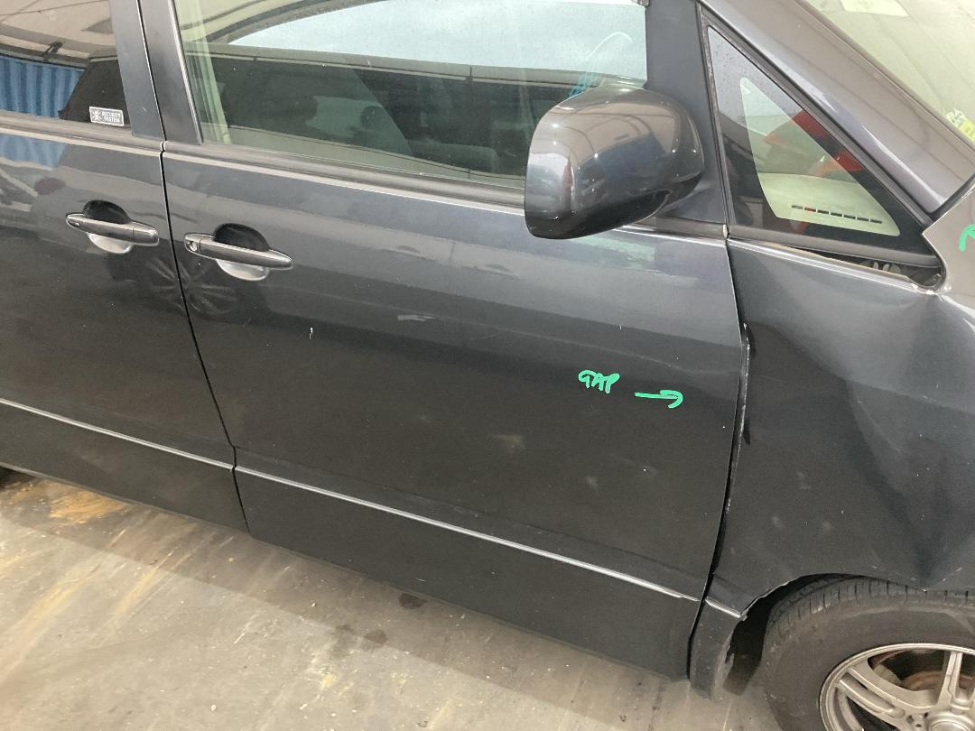 Photo '3' of Toyota Noah