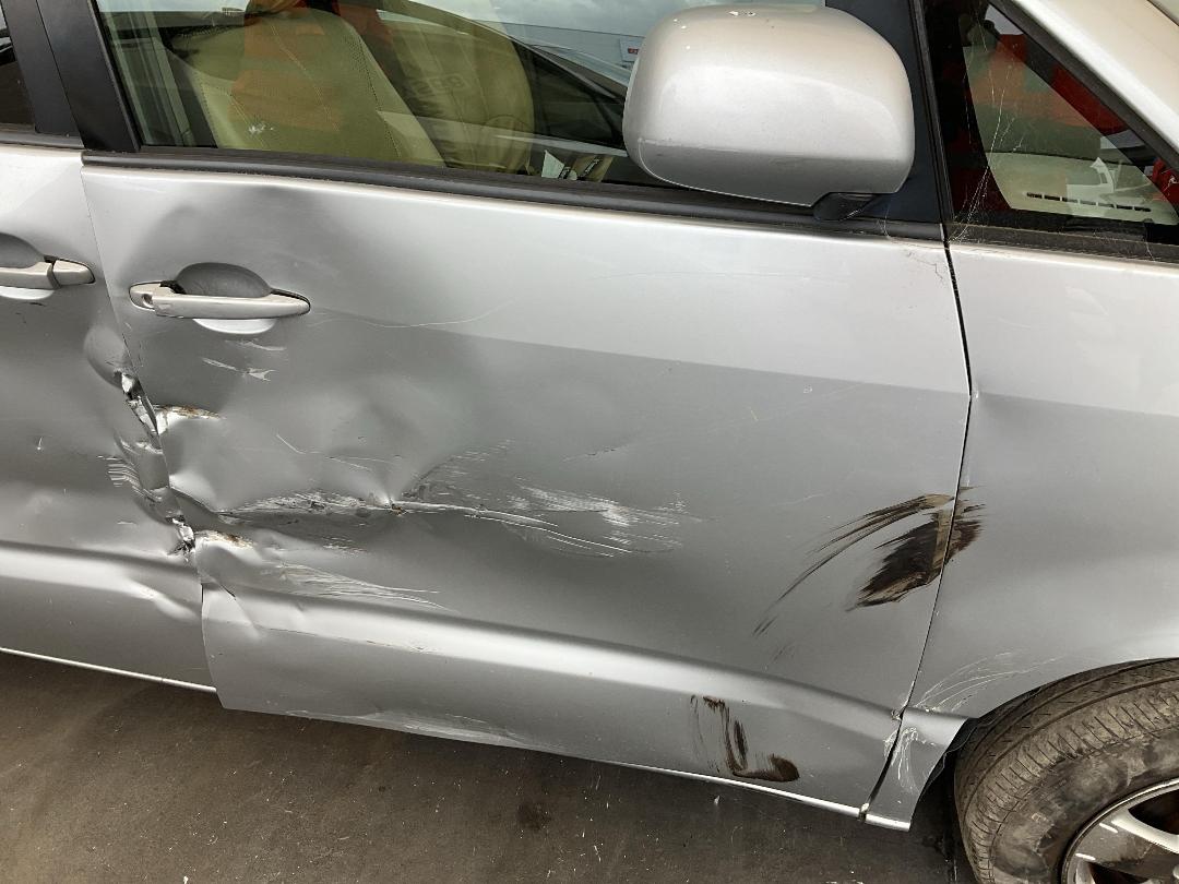 Photo '3' of Toyota Noah Photo '3' of Toyota Noah