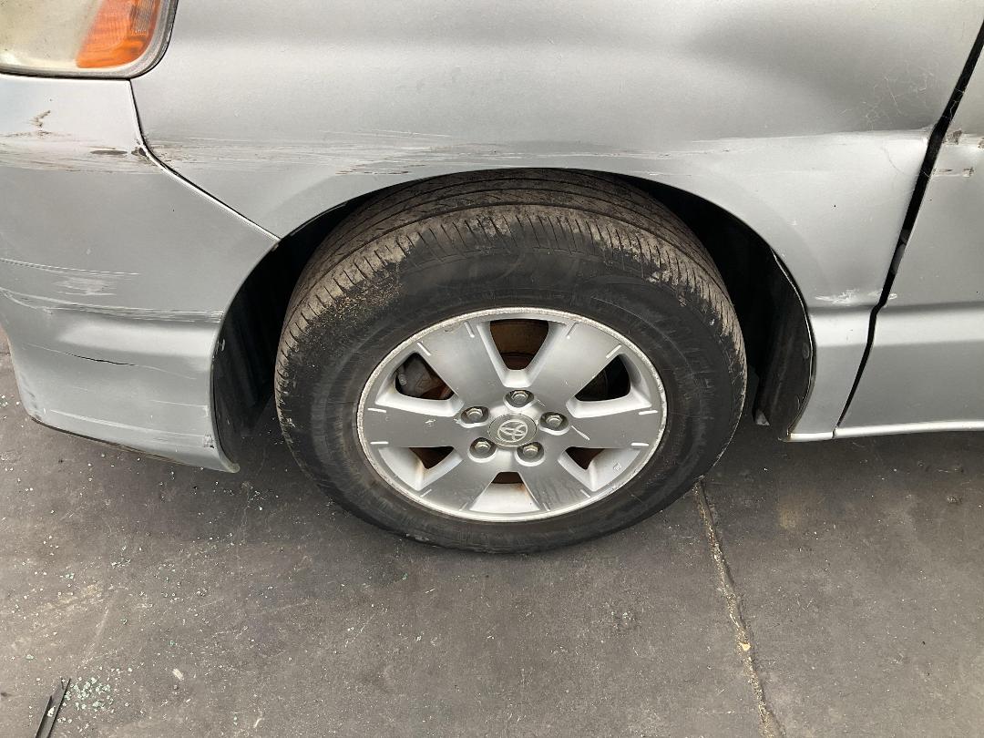 Photo '9' of Toyota Noah Photo '9' of Toyota Noah