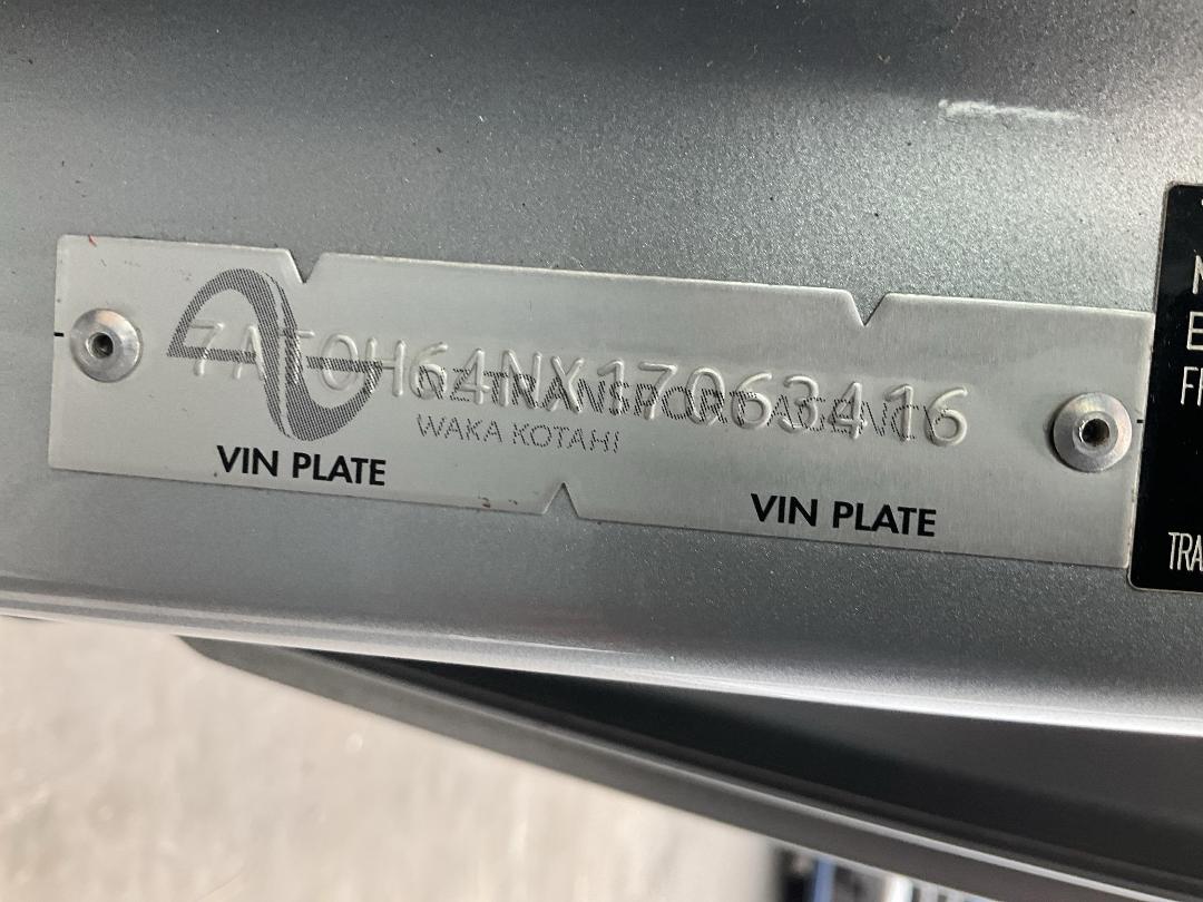 Photo '37' of Toyota Noah Photo '37' of Toyota Noah