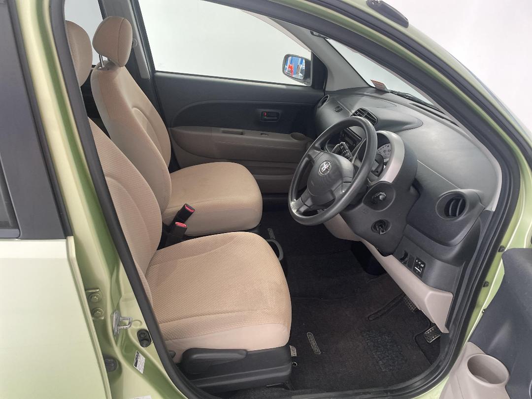 Photo '16' of Toyota Passo