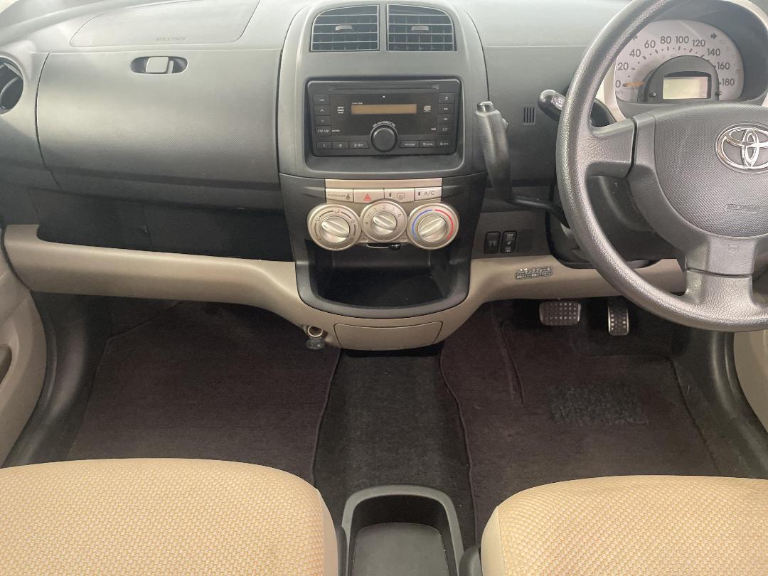 Photo '18' of Toyota Passo