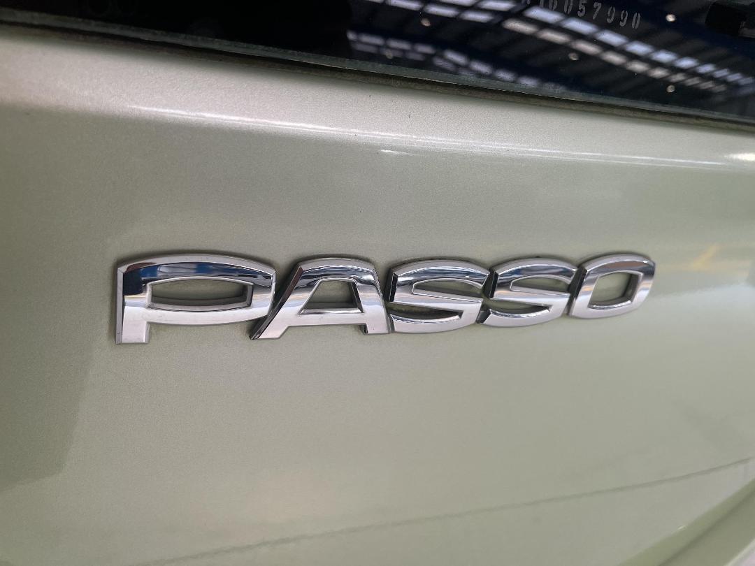 Photo '32' of Toyota Passo