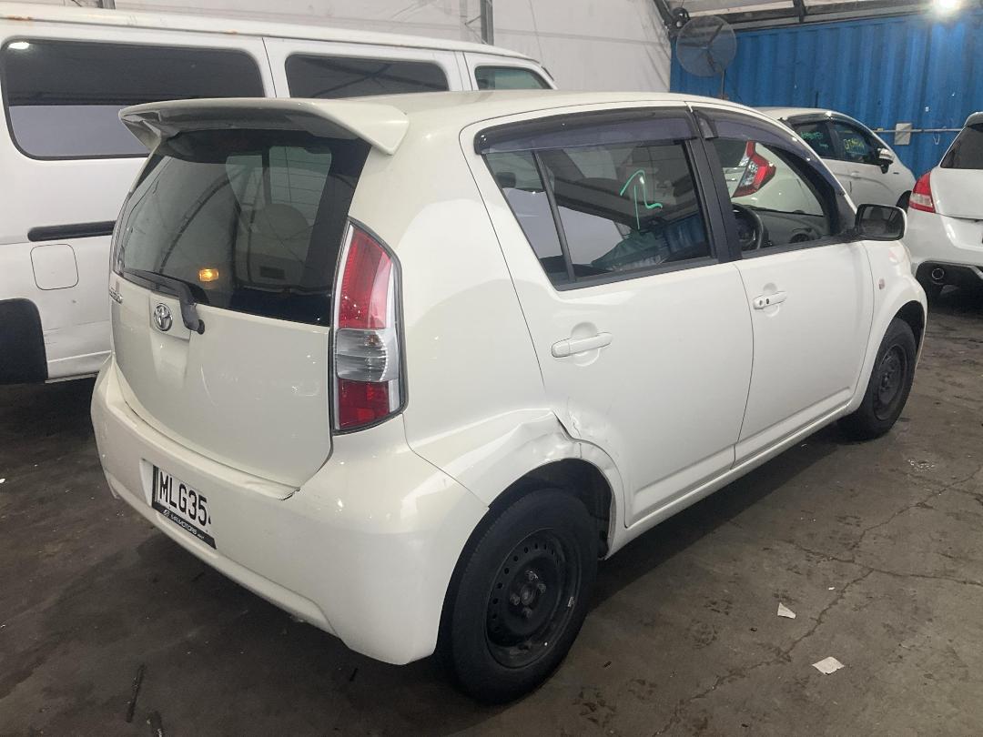 Photo '13' of Toyota Passo Photo '13' of Toyota Passo