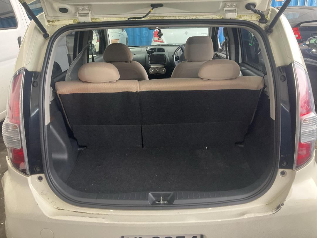 Photo '11' of Toyota Passo Photo '11' of Toyota Passo