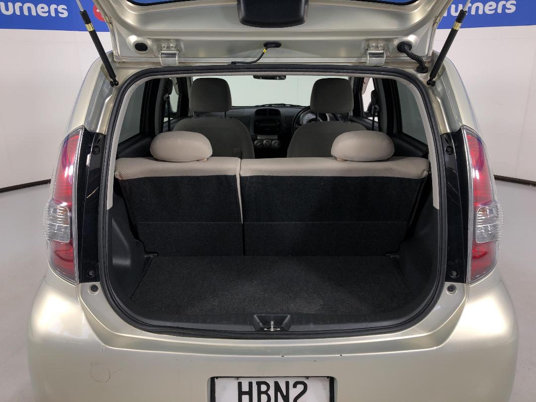 Photo '14' of Toyota Passo Photo '14' of Toyota Passo