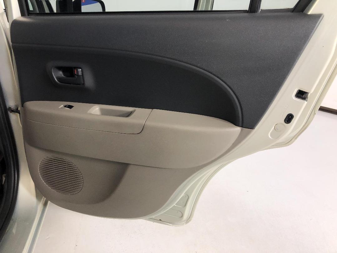 Photo '19' of Toyota Passo Photo '19' of Toyota Passo