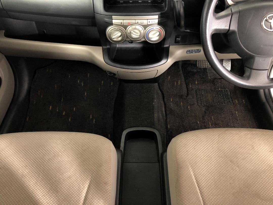 Photo '18' of Toyota Passo Photo '18' of Toyota Passo