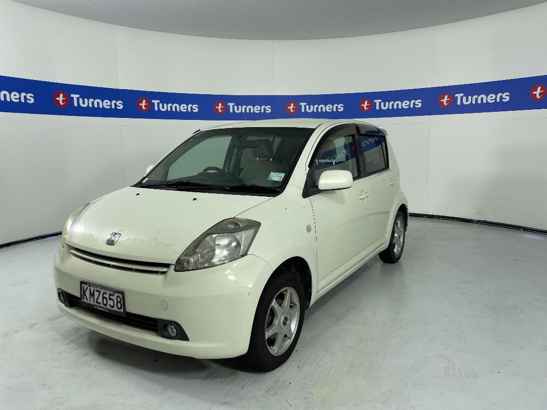 Photo '4' of Toyota Passo