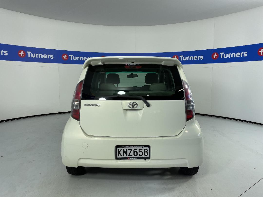 Photo '6' of Toyota Passo