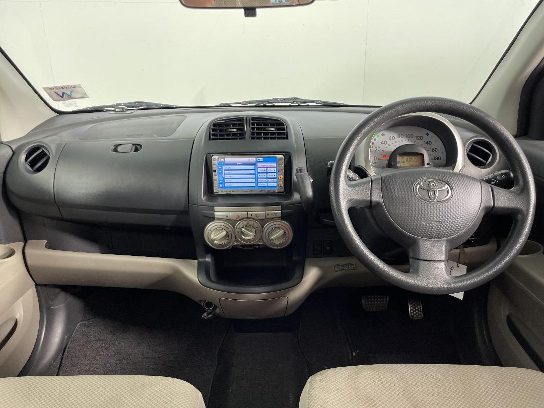 Photo '18' of Toyota Passo