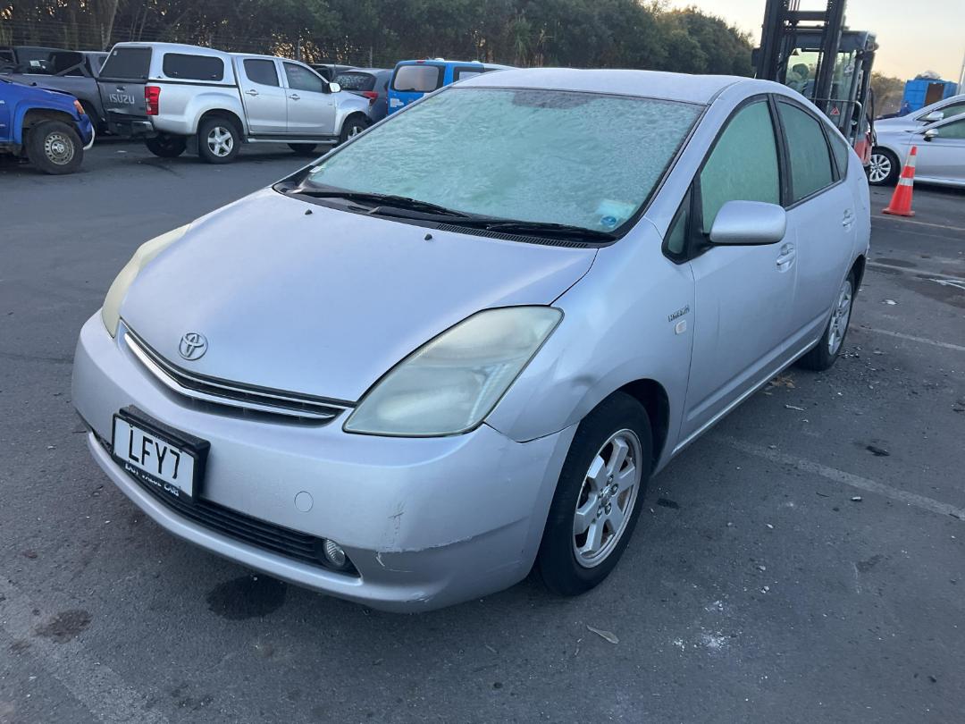 Photo '2' of Toyota Prius Photo '2' of Toyota Prius