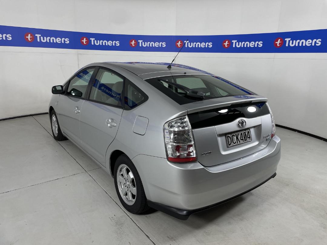 Photo '4' of Toyota Prius H5 E