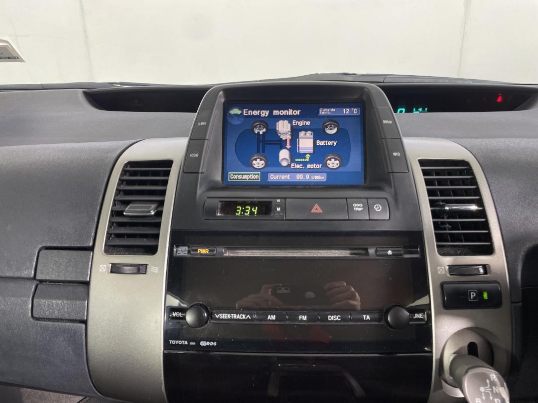 Photo '16' of Toyota Prius H5 E